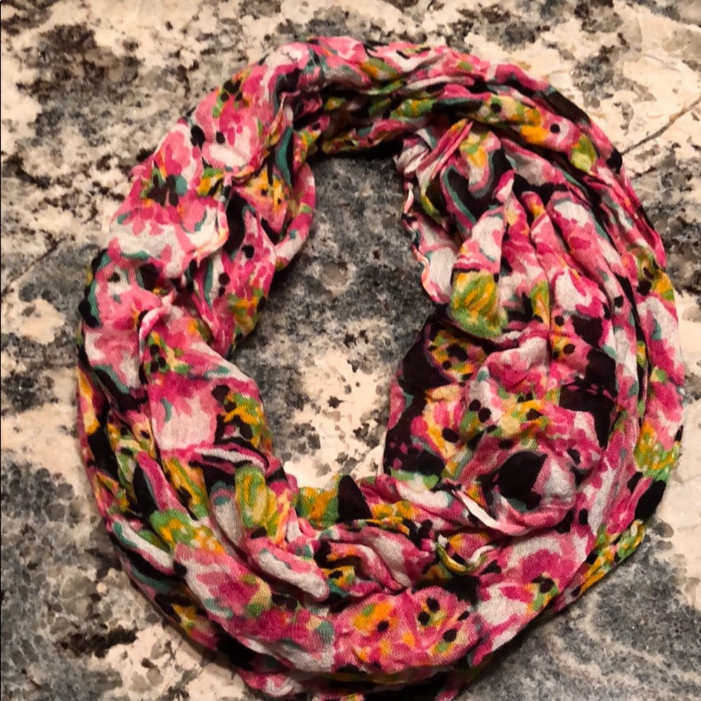 Lilly Pulitzer Riley infinity loop scarf